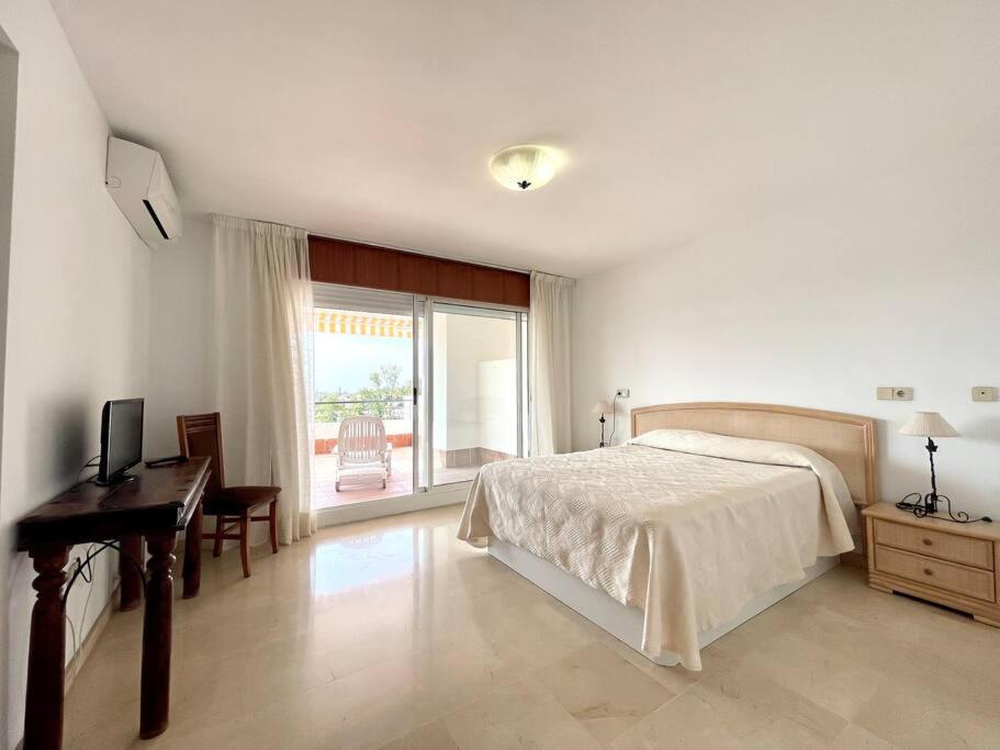 Atico Duplex En Guadalmina Appartamento *